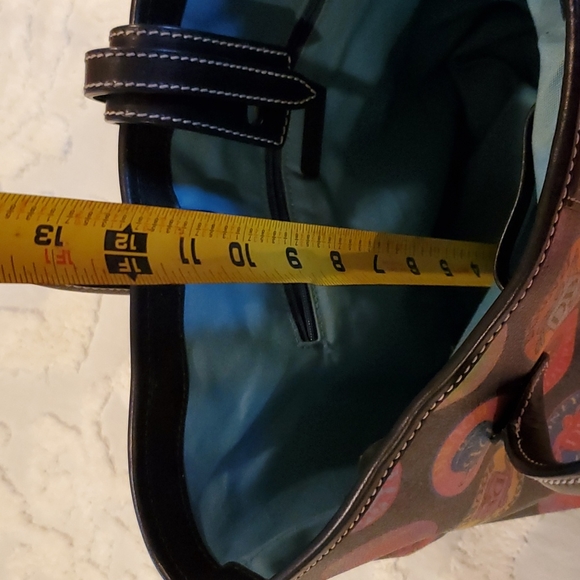 Dooney & Bourke Black Medallion Vintage Tote ✨️Host Pick✨️ - Picture 13 of 13